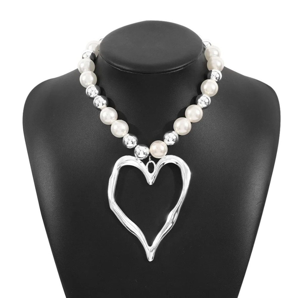 Heart Statement Necklace Faux Pearls and Silver Balls - Picture 4 of 12